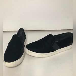 Vince Blair black‎ velvet slip on sneakers women’s size 8